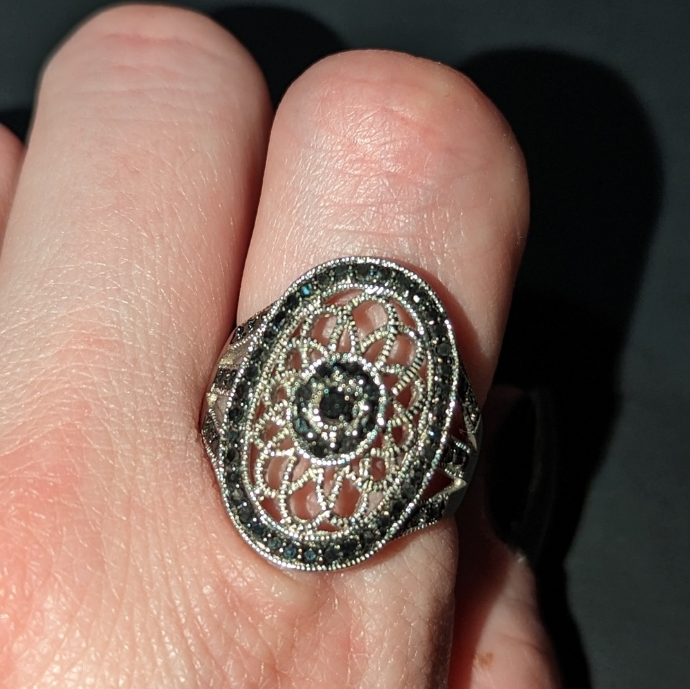 Black And White Diamond Dramatic Lace Ring Size 7 - image 2